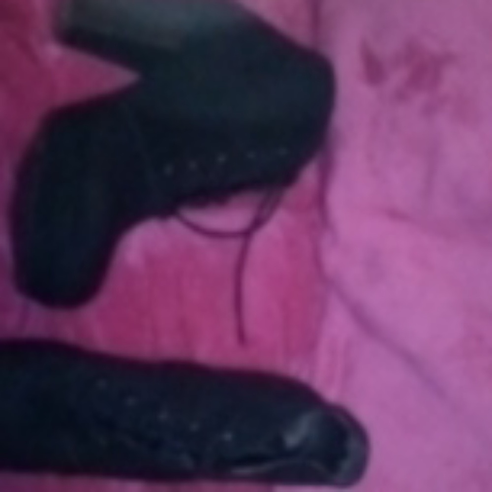 STEVE MADDEN BOOTS SZ. 7